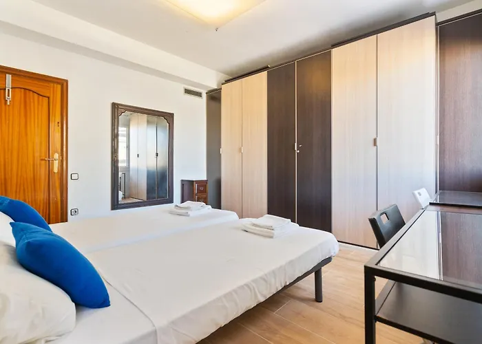 Sunny 3br2ba W Private Terrace Ac * Barcelona