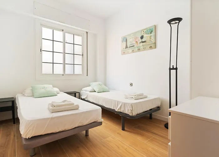 Sunny 3br2ba W Private Terrace Ac Apartament